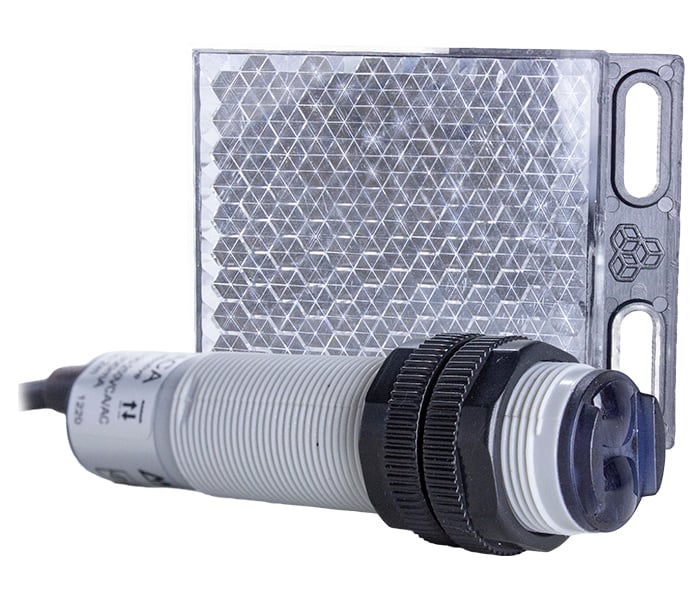 Sensor fotoeléctrico retroreflectivo 2M de distancia M18 grado IP66 serie P18R